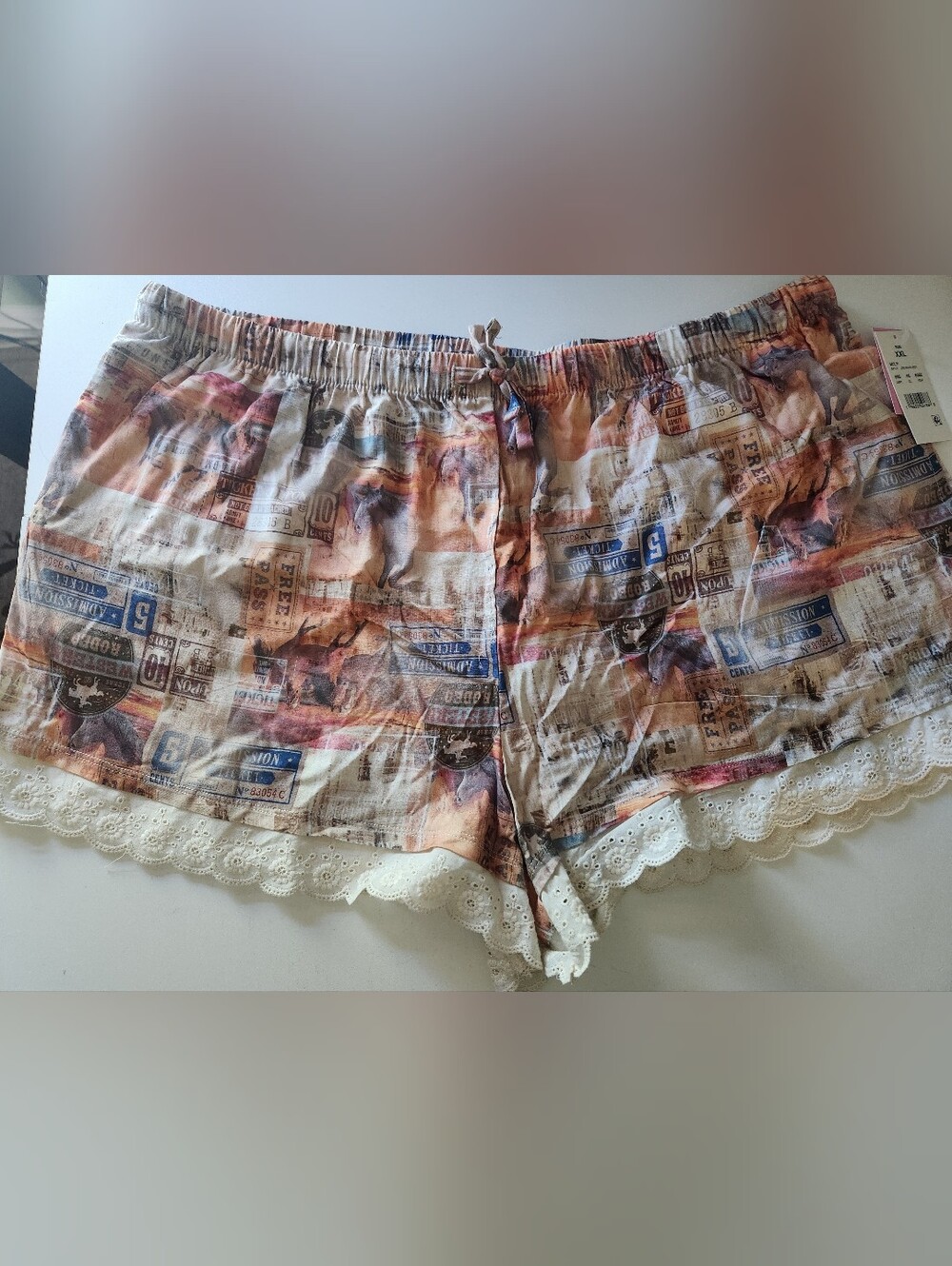 Brand New With Tags Women's Printed Lace-Trim Shorts